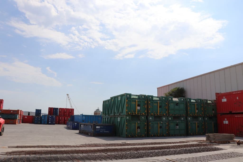 Specialized Waste Skips